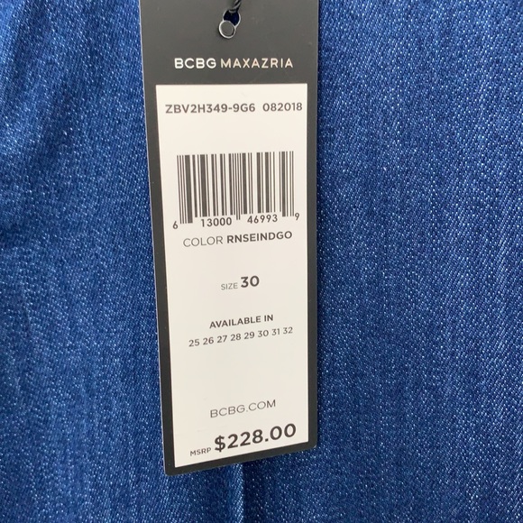 BCBG MaxAzria High Rise Jeans. Sz 30. - Picture 6 of 9